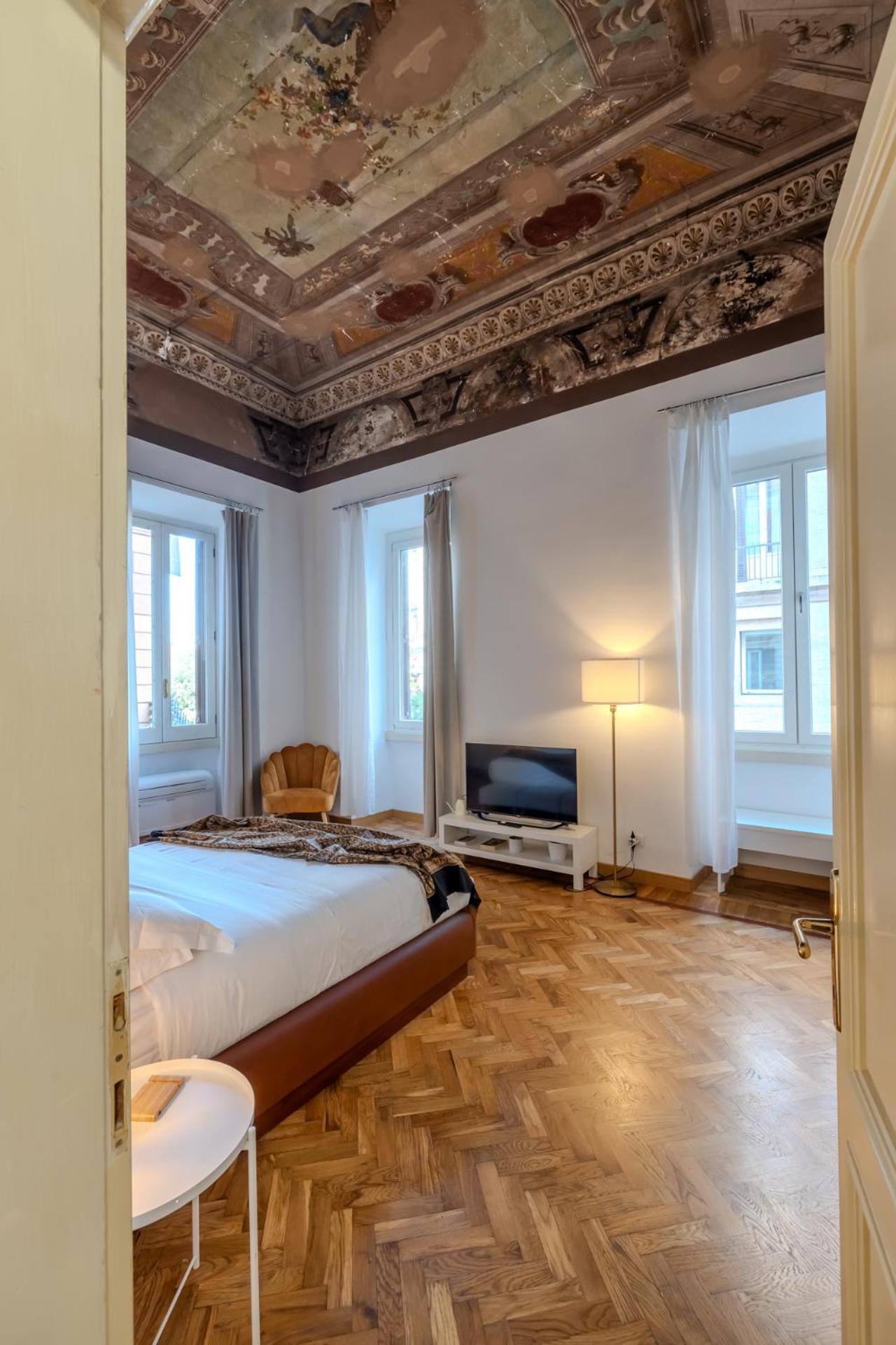 Appartamento Storico In Zona Barberini 罗马 外观 照片
